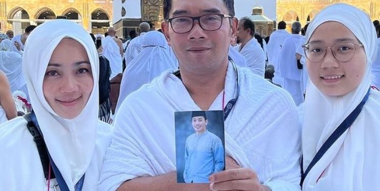 Kisah Ridwan Kamil Haji Badal Almarhum Eril