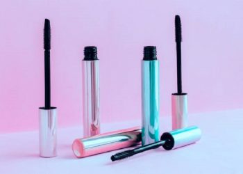 5 Tanda Maskara Sudah Kadaluarsa