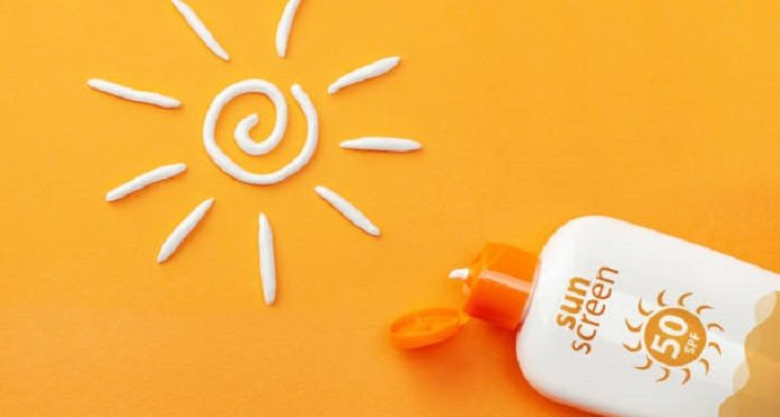 Jangan Keliru, Ini Perbedaan Sunblock dan Sunscreen