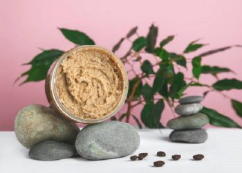 Rekomendasi Scrub Kopi untuk Menghilangkan Bekas Luka