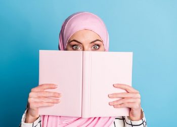 Sering Diabaikan, Ini 5 Penyebab Bruntusan di Dahi