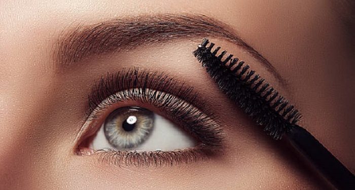 Tips Pakai Maskara Agar Bulu Mata Bervolume
