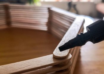 Membuat Rak Pajangan dari Stik Es Krim Bantu Melindungi Alam