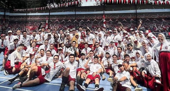 Rayakan Kemerdekaan, Atta dan Aurel Pakai Seragam SD Curi Perhatian