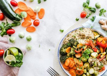 Shalat atau Makan Dahulu saat Sudah Terhidang?