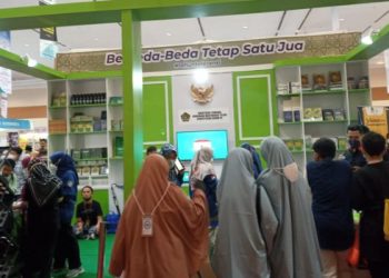 Al-Qur`an dan buku gratis