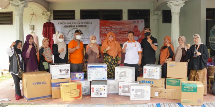 Program Sosial Bank Indonesia Bagikan Bantuan Peralatan Usaha untuk UMKM
