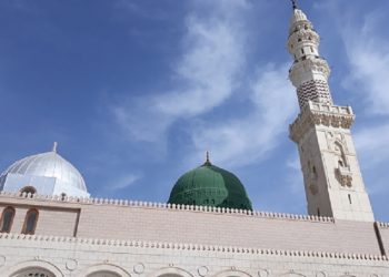 Lebih Baik daripada I'tikaf Sebulan di Masjid Nabawi