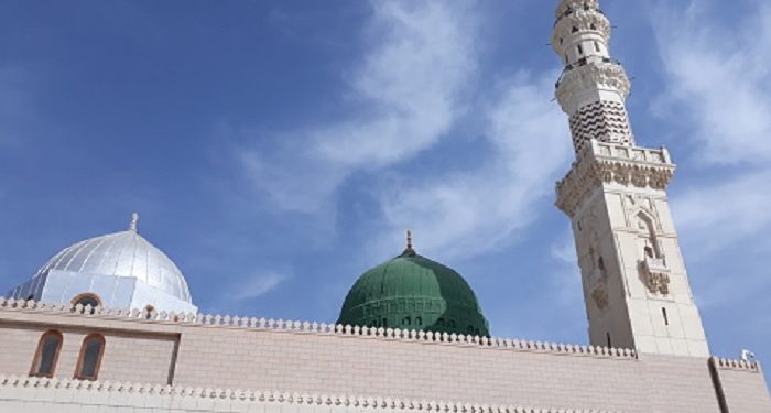 Lebih Baik daripada I'tikaf Sebulan di Masjid Nabawi