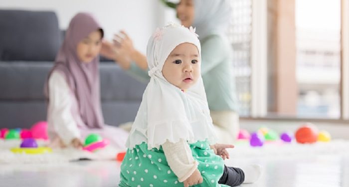 Alasan Bayi dan Balita Membenturkan Kepadanya dengan Sengaja