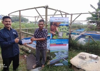 LAZ Al Azhar Berikan Bantuan Modal Usaha Perikanan