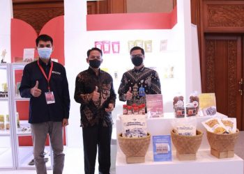 Produk KWT Binaan LAZ Al Azhar Ramaikan Gelaran ‘The 1st International Conference on Women and Sharia Community Empowerment’