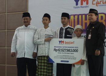 Doa Bersama Yatim dan Penyaluran Beasiswa Untuk 17.000 Yatim Dhuafa