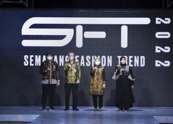 Angkat Batik Blora, Menaker Resmikan SFT 2022 dan Bank Indonesia KPW Jawa Tengah Meriahkan Festival Jateng Syariah
