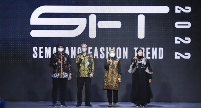 Angkat Batik Blora, Menaker Resmikan SFT 2022 dan Bank Indonesia KPW Jawa Tengah Meriahkan Festival Jateng Syariah