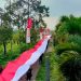 Warga Desa Binaan LAZ Al Azhar Bentangkan Bendera Merah Putih Ratusan Meter di Puncak Kelud