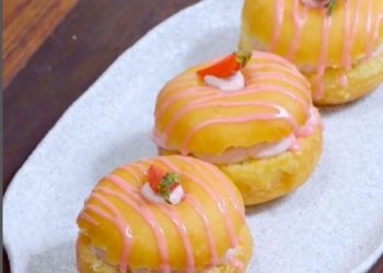 Resep Donat Sanwich Cheesecake Strawberry