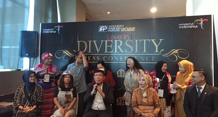Indonesia Fashion Parade 2022 Angkat Kearifan Lokal