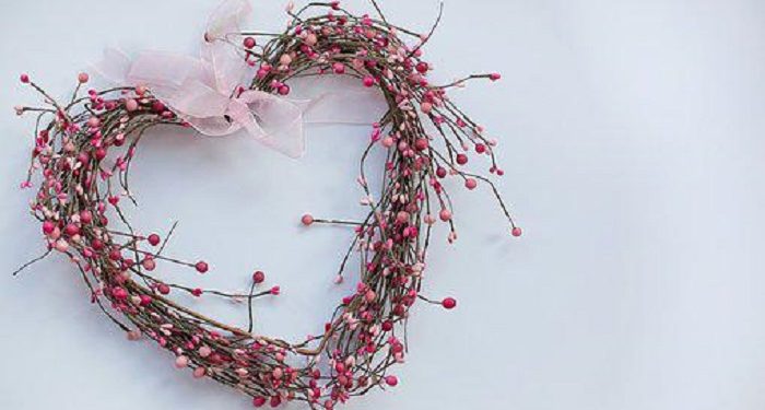 Sulit Menerima Diri Sendiri? Ini Penjelasan Ustazah Haneen Akira