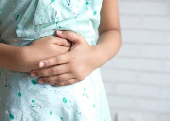 5 Cara Mengatasi Masalah Pencernaan Pada Anak