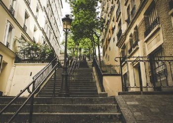 Hijrah Suami Istri dan Pembangunan Peradaban dalam Keluarga