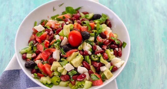 Resep Salad Buah dengan Bumbu Kacang