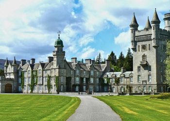 Fakta Menarik Kemegahan Kastil Balmoral, Tempat Ratu Elizabeth II Tutup Usia
