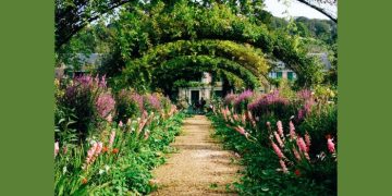 Kisah Pemilik Kebun yang Dermawan