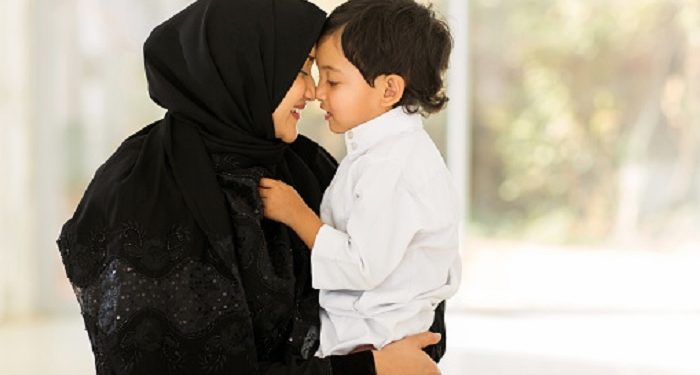 Kedudukan Seorang Ibu Menurut Syaikh Yusuf Al-Qaradhawi