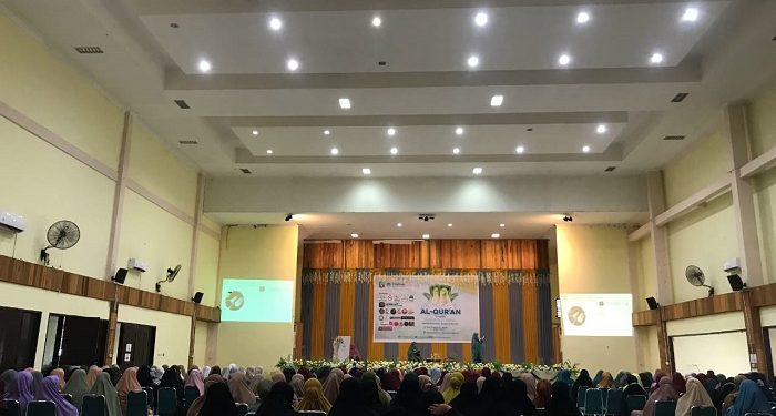 Ketua Dharma Wanita Persatuan Soppeng Apresiasi Metode Belajar Alquran Orang Dewasa