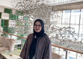 Pengalaman Desainer Nina Nugroho Bawa Batik Koleksi Keraton Kanoman Cirebon di Front Row Paris 2022