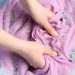 Tips Menghilangkan Noda Membandel pada Pakaian Berwarna