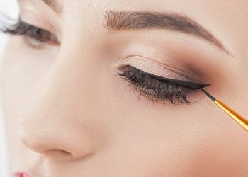 Rekomendasi Eyeliner Waterproof Cocok untuk Pemula