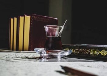 Hukum Bacaan Mad Iwad dan Mad Arid Lissukun Beserta Contohnya