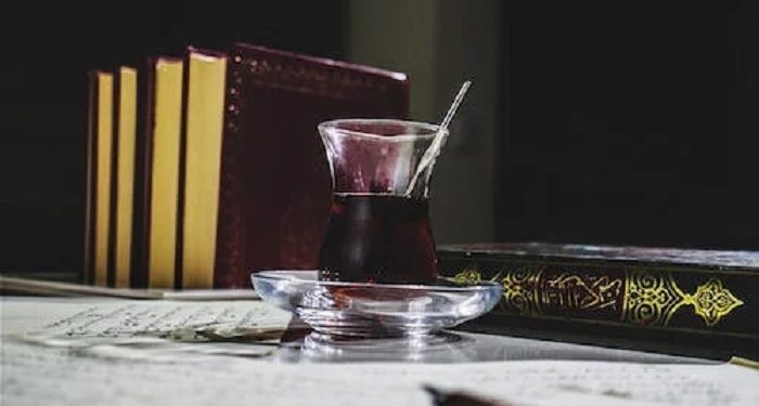 Hukum Bacaan Mad Iwad dan Mad Arid Lissukun Beserta Contohnya