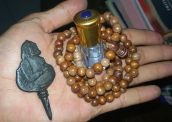 Tentang Sihir, Dukun, dan Peramal