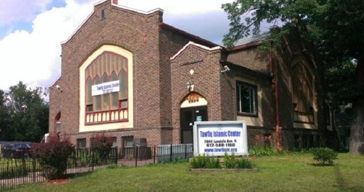 Gubernur Minnesota Dukung Komunitas Muslim Usai Penyerangan di Masjid Setempat