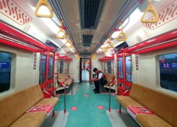 Viral Ibu dan Anak Tidak Diperbolehkan Duduk oleh Penumpang lain di KRL Jurusan Solo - Jogja