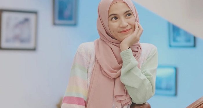 Alyssa Soebandono, Aktris Cantik Berprestasi dan Lulus S2 di Usia Muda