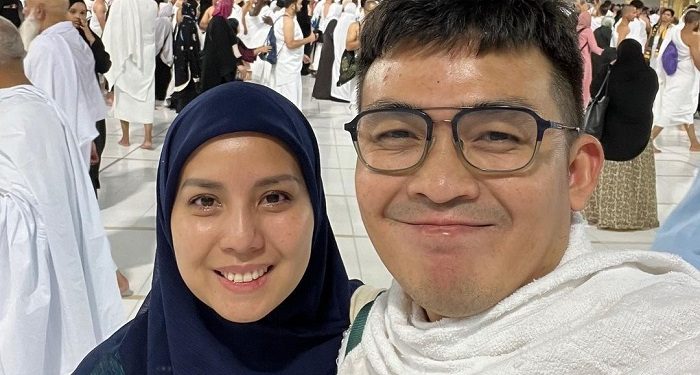 Kalundra Jatuh, Tya Ariestya Kirim Doa Saat Ibadah di Tanah Suci