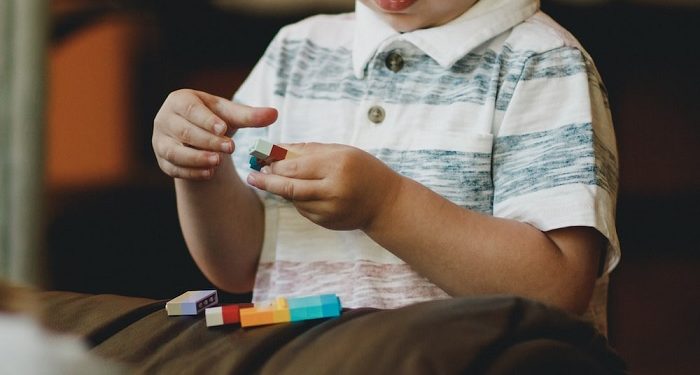 Tips Merawat Anak yang Penyandang Autisme