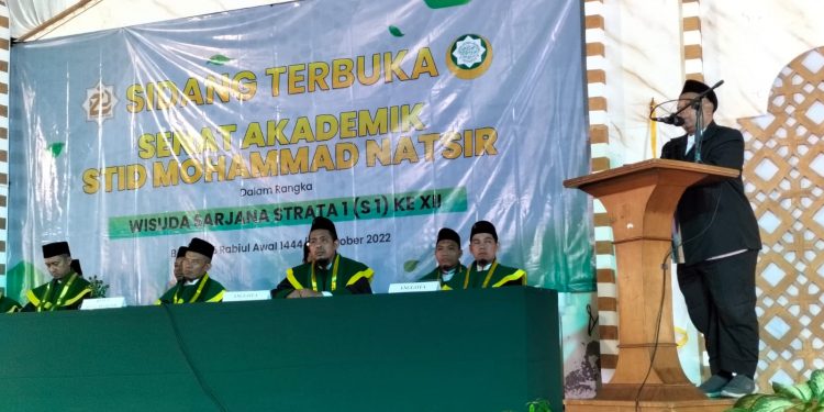 Pesan Ketum Dewan Da’wah kepada 91 Wisudawan STID Mohammad Natsir