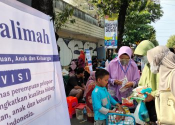Salimah Kudus Ngelapak di Car Free Day Alun-alun Kudus