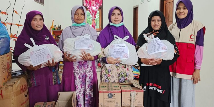 Salimah Kota Blitar Salurkan Bantuan untuk Korban Banjir