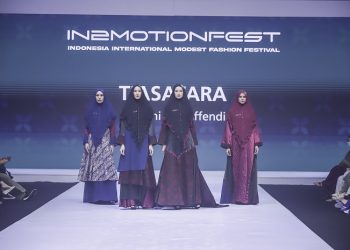 Desainer Neni Nur Efendi Sulap Batik Ciamis Jadi Busana Syar'i Modern di ISEF 2022