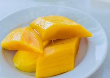 Waktu dan Cara yang Tepat Konsumsi Mangga bagi Bayi