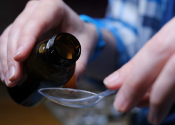 Jika Bunda Terlanjur Memberikan Si Kecil Obat Sirop