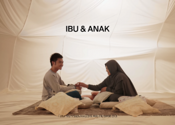 Lagu viral dunia tipu-tipu yang bikin sedih, ketika mata berbicara tentang kasih sayang