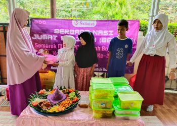 Syukuri Milad Ke 20, Salimah Bojonggede Bagikan 755 Paket Nasi Jum'at Berkah