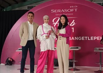 Rambut Bebas Lepek Ketombe Tuntas dengan Serasoft Serum Shampoo Hijab 3in1